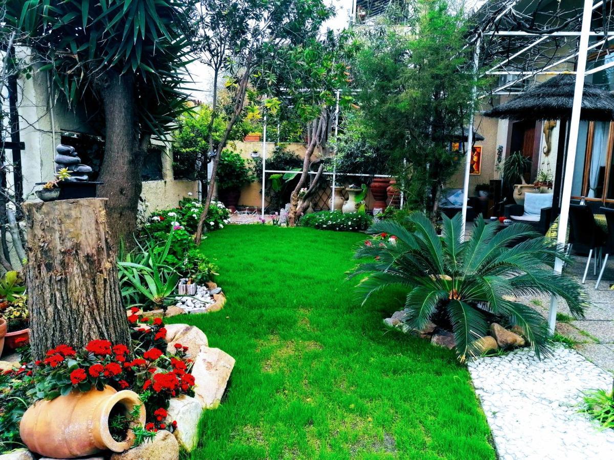Villabeachcity Guesthouse 칼리아리 외부 사진